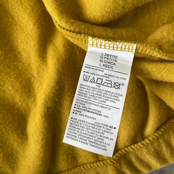 2/$20 Fleece full-zip vest | size L petite - Picture 6 of 6